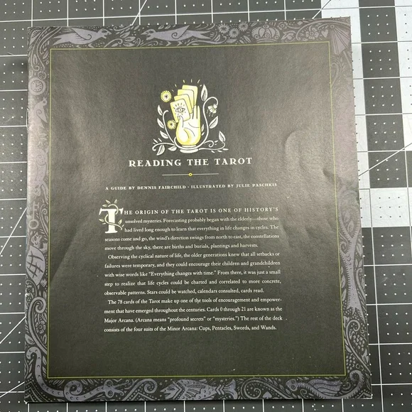 Fortune-Telling: Tarot Nova and Book of Palm Reading Set 1996 - Picture 3 of 9